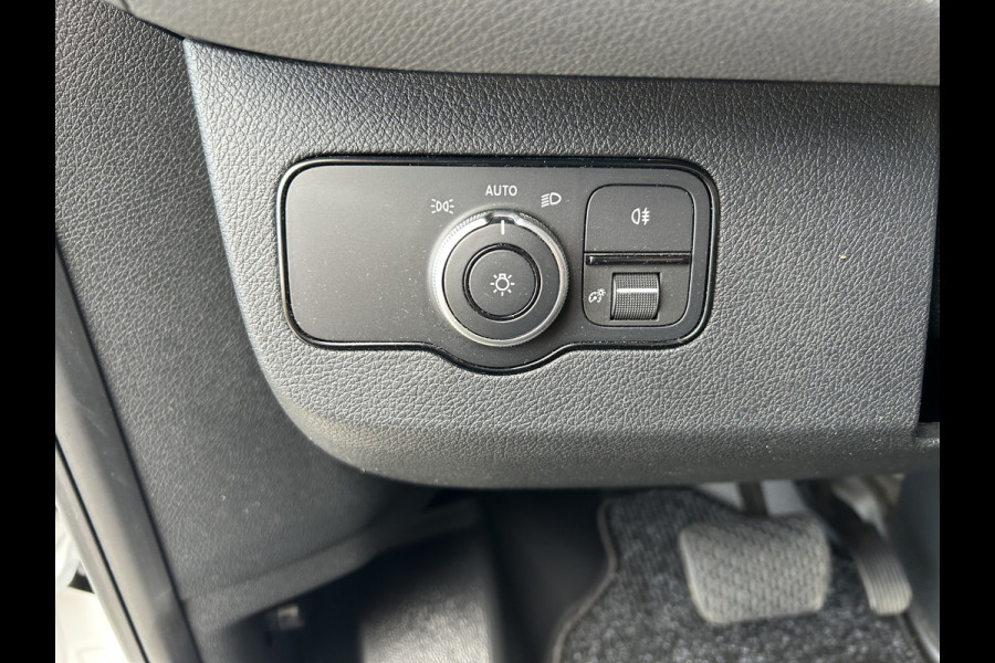 Mercedes-Benz Sprinter 317 CDI L2 H1 LED / 360 Camera / Distronic / MBUX / Navigatiesysteem / Parkeersensoren / Airco / 270 Graden achterdeuren