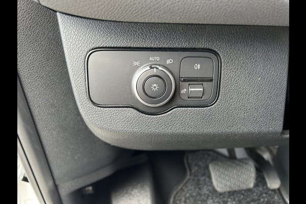Mercedes-Benz Sprinter 317 CDI L2 H1 LED / 360 Camera / Distronic / MBUX / Navigatiesysteem / Parkeersensoren / Airco / 270 Graden achterdeuren