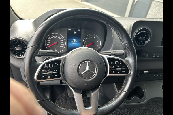 Mercedes-Benz Sprinter 317 CDI L2 H1 LED / 360 Camera / Distronic / MBUX / Navigatiesysteem / Parkeersensoren / Airco / 270 Graden achterdeuren