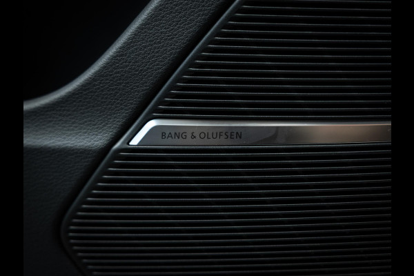 Audi Q8 TFSI 250 kW quatt tiptr S line business Z.G.A.N Q8 55 Hybride FULL OPTIONS!!! Uniek
