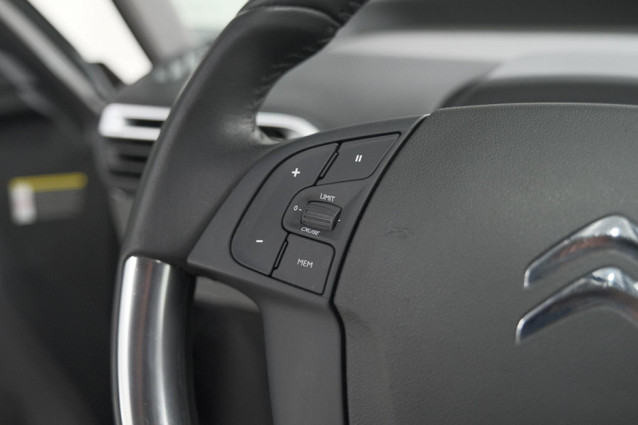 Citroën C4 Picasso PureTech 130 EAT6 Shine | Elektrische Kofferklep | Dodehoekdetectie | Massage Functie | Camera