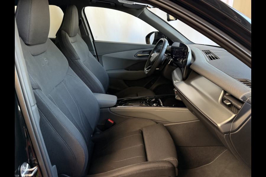 Audi Q3 35 TFSI S-EDITION MILD HYBRID ZONDER STEKKER AUDI.TREKHAAK LEER PANO SCHUIFDAK ELEK.KLEP