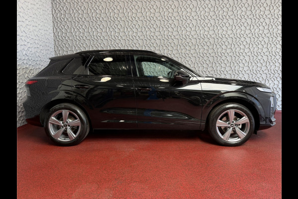Audi Q3 35 TFSI S-EDITION MILD HYBRID ZONDER STEKKER AUDI.TREKHAAK LEER PANO SCHUIFDAK ELEK.KLEP