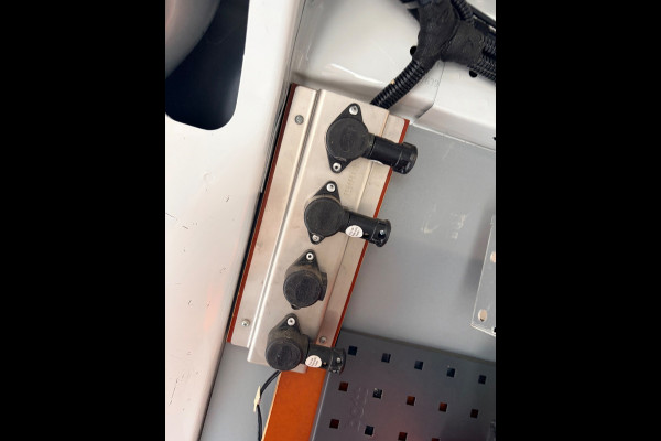 Opel Movano SERVICEWAGEN AUTOMAAT 2.3 CDTI BiTurbo 170pk euro6 L2H2 V230 OMVORMER BOTT INRICHTING STANDKACHEL AIRCO RIJKLAARPRIJS