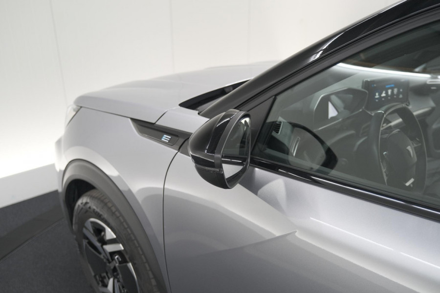 Peugeot e-2008 EV GT 50 kWh | 3 Fase | 360 Camera | Adaptieve Cruise Control | Dodehoekdetectie | SOH=100%