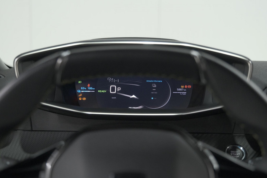 Peugeot e-2008 EV GT 50 kWh | 3 Fase | 360 Camera | Adaptieve Cruise Control | Dodehoekdetectie | SOH=100%