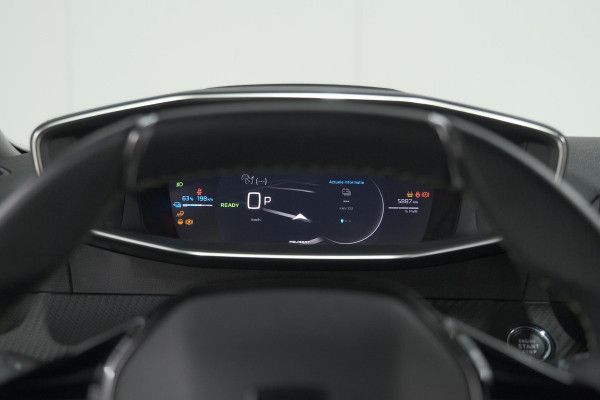 Peugeot e-2008 EV GT 50 kWh | 3 Fase | 360 Camera | Adaptieve Cruise Control | Dodehoekdetectie | SOH=100%