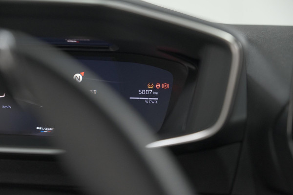 Peugeot e-2008 EV GT 50 kWh | 3 Fase | 360 Camera | Adaptieve Cruise Control | Dodehoekdetectie | SOH=100%