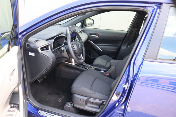Toyota Corolla Cross Hybrid 140PK Automaat Carplay-android/Parkeerhulp/Camera/Dodehoek/Keyfree