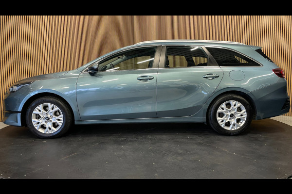 Kia Ceed Sportswagon 1.5 T-GDi DynamicLine|160PK|TREKHAAK|CARPLAY|CAMERA|CRUISE|CLIMATE|NAVIGATIE|NL-AUTO|NAP|INCL.BTW|1e EIG|