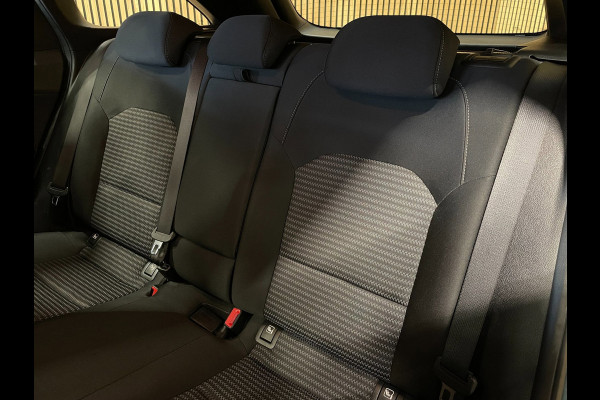 Kia Ceed Sportswagon 1.5 T-GDi DynamicLine|160PK|TREKHAAK|CARPLAY|CAMERA|CRUISE|CLIMATE|NAVIGATIE|NL-AUTO|NAP|INCL.BTW|1e EIG|