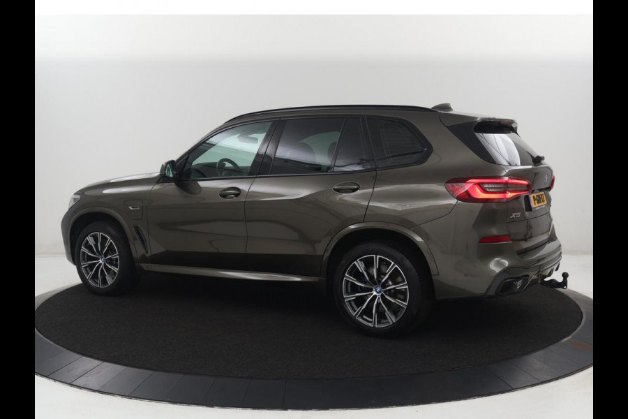 BMW X5 xDrive45e Executive M-sport | SOH 90.1% | Luchtvering | Elek. Trekhaak | Adaptive cruise | Memory | Camera | Carplay | Sfeerverlichting | Full LED | Getint glas | 20