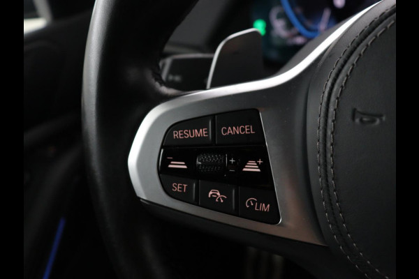 BMW X5 xDrive45e Executive M-sport | SOH 90.1% | Luchtvering | Elek. Trekhaak | Adaptive cruise | Memory | Camera | Carplay | Sfeerverlichting | Full LED | Getint glas | 20