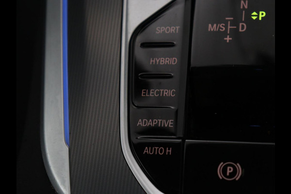 BMW X5 xDrive45e Executive M-sport | SOH 90.1% | Luchtvering | Elek. Trekhaak | Adaptive cruise | Memory | Camera | Carplay | Sfeerverlichting | Full LED | Getint glas | 20