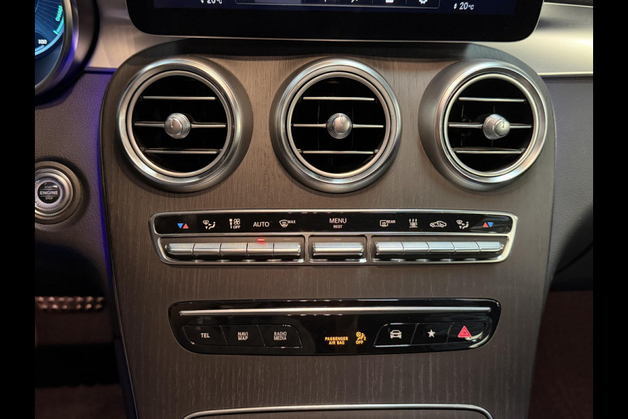Mercedes-Benz GLC 300e 4MATIC AMG Line 19"/Luchtvering/Matrix LED/Keyless/Memory + stoelverwarming/Sfeerverlichting/Elektrische klep/Apple Carplay & Android Auto