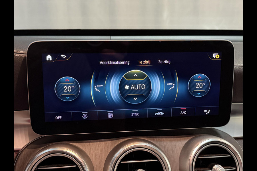 Mercedes-Benz GLC 300e 4MATIC AMG Line 19"/Luchtvering/Matrix LED/Keyless/Memory + stoelverwarming/Sfeerverlichting/Elektrische klep/Apple Carplay & Android Auto