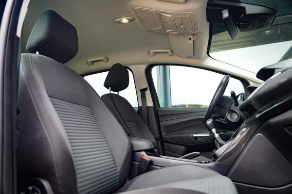 Ford C-MAX 1.5 Titanium / Trekhaak / Carplay / NL Auto / Dealeronderhoud / 4 Cilinder