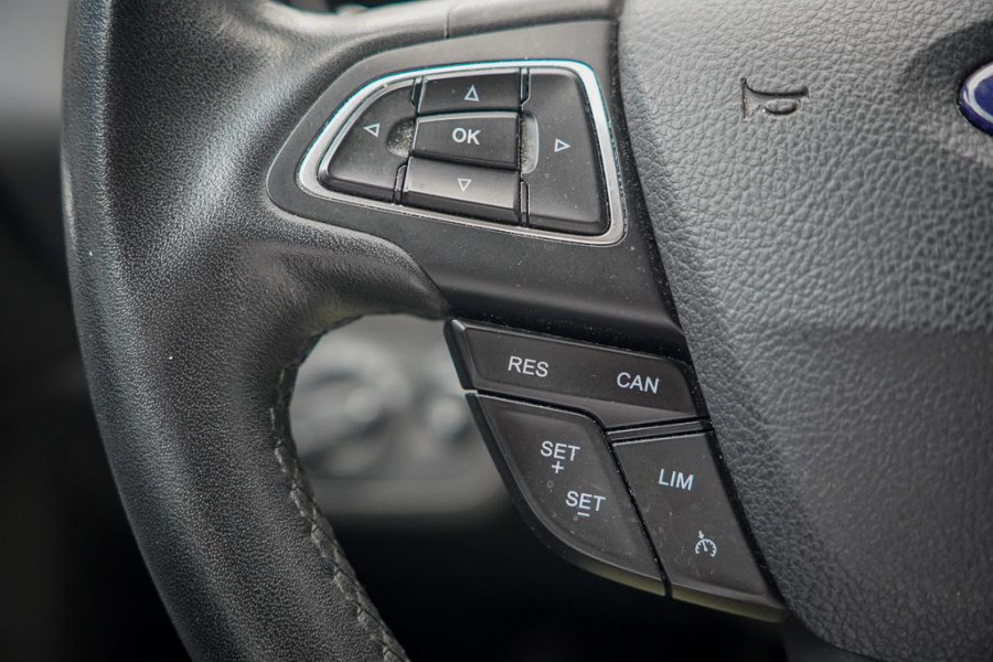 Ford C-MAX 1.5 Titanium / Trekhaak / Carplay / NL Auto / Dealeronderhoud / 4 Cilinder