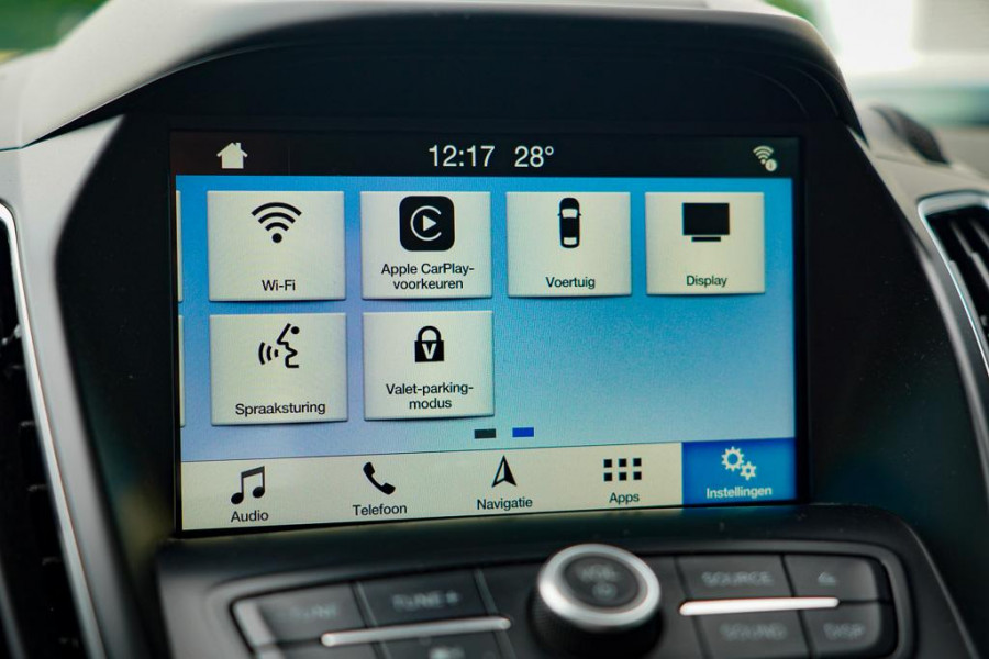 Ford C-MAX 1.5 Titanium / Trekhaak / Carplay / NL Auto / Dealeronderhoud / 4 Cilinder