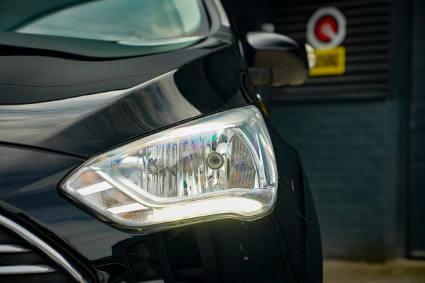 Ford C-MAX 1.5 Titanium / Trekhaak / Carplay / NL Auto / Dealeronderhoud / 4 Cilinder