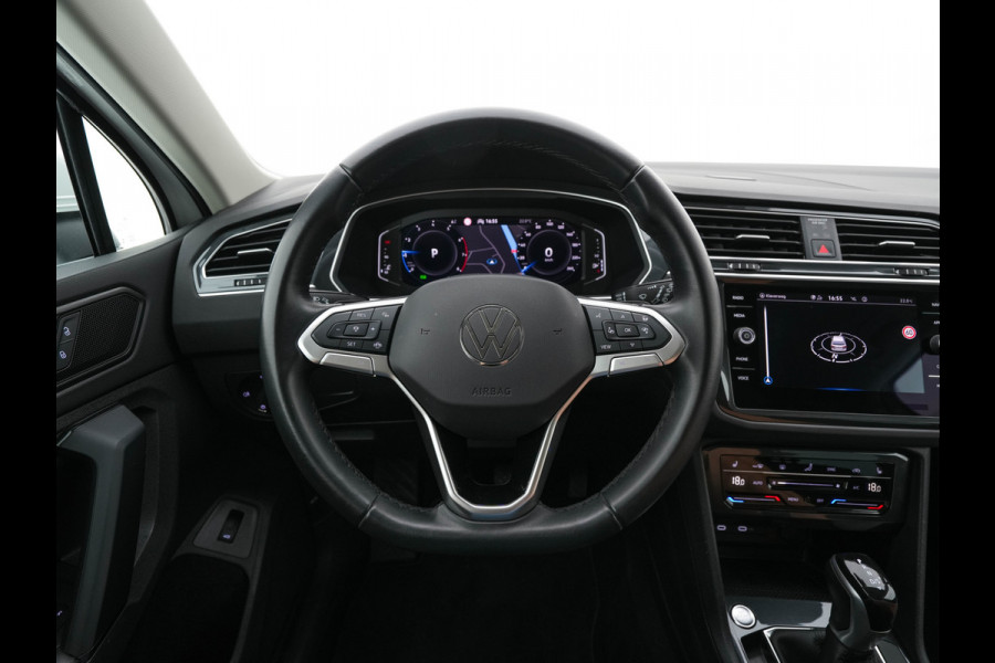 Volkswagen Tiguan 1.5 TSI Life Business Mild-Hybrid (INCL-BTW) Aut. *FULL-LED | ERGONOMIC-SPORTSEATS | KEYLESS | DAB | CARPLAY | ADAPTIVE-CRUISE | PRIVACY-GLASS | NAVI-FULLMAP | DIGI-COCKPIT | SHIFTPADDLES | ECC | HEATED-SEATS | PDC | TOWBAR |