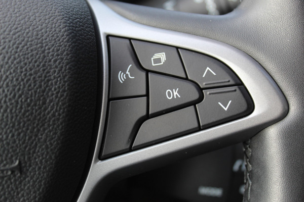Dacia Jogger 1.0-110pk TCe 110 Extreme+ 7 persoons Zeer nette en erg praktische Dacia ! Autm. airco, metallic lak, stoelverwarming, LM wielen+all season banden, cruise control, pdc v+a, dodehoek assistent, camera, navigatie, telefoonvoorb.,  etc.