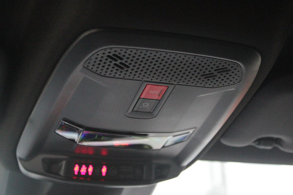 Peugeot 208 1.2 Hybrid 145PK AUTOMAAT GT | CAMERA VOOR + ACHTER | NAVIGATIE | DRAADLOZE APPLE CARPLAY/ANDROID AUTO | FULL LED KOPLAMPEN | LICHTMETALEN VELGEN 17" | DODEHOEK DETECTIE | DRAADLOZE TELEFOONLADER | KEYLESS ENTRY/START | DAB+ RADIO | ADAPTIVE CRUISE CONTROL | CLIMATE CONTROL |