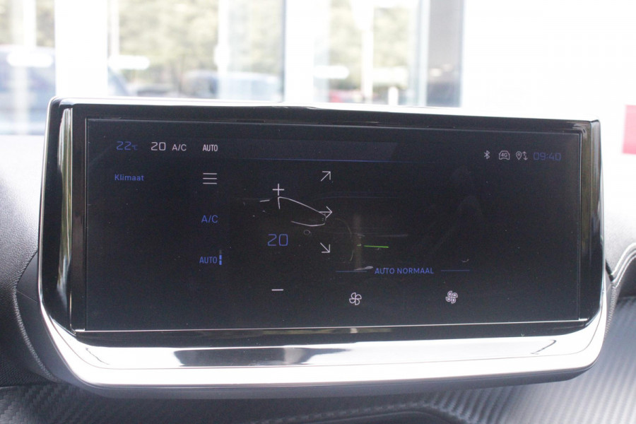 Peugeot 208 1.2 Hybrid 145PK AUTOMAAT GT | CAMERA VOOR + ACHTER | NAVIGATIE | DRAADLOZE APPLE CARPLAY/ANDROID AUTO | FULL LED KOPLAMPEN | LICHTMETALEN VELGEN 17" | DODEHOEK DETECTIE | DRAADLOZE TELEFOONLADER | KEYLESS ENTRY/START | DAB+ RADIO | ADAPTIVE CRUISE CONTROL | CLIMATE CONTROL |