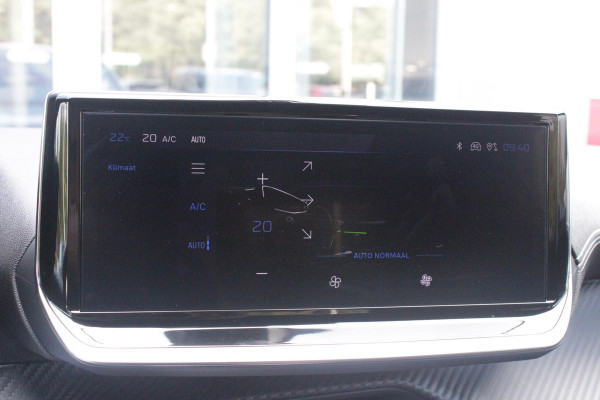 Peugeot 208 1.2 Hybrid 145PK AUTOMAAT GT | CAMERA VOOR + ACHTER | NAVIGATIE | DRAADLOZE APPLE CARPLAY/ANDROID AUTO | FULL LED KOPLAMPEN | LICHTMETALEN VELGEN 17" | DODEHOEK DETECTIE | DRAADLOZE TELEFOONLADER | KEYLESS ENTRY/START | DAB+ RADIO | ADAPTIVE CRUISE CONTROL | CLIMATE CONTROL |