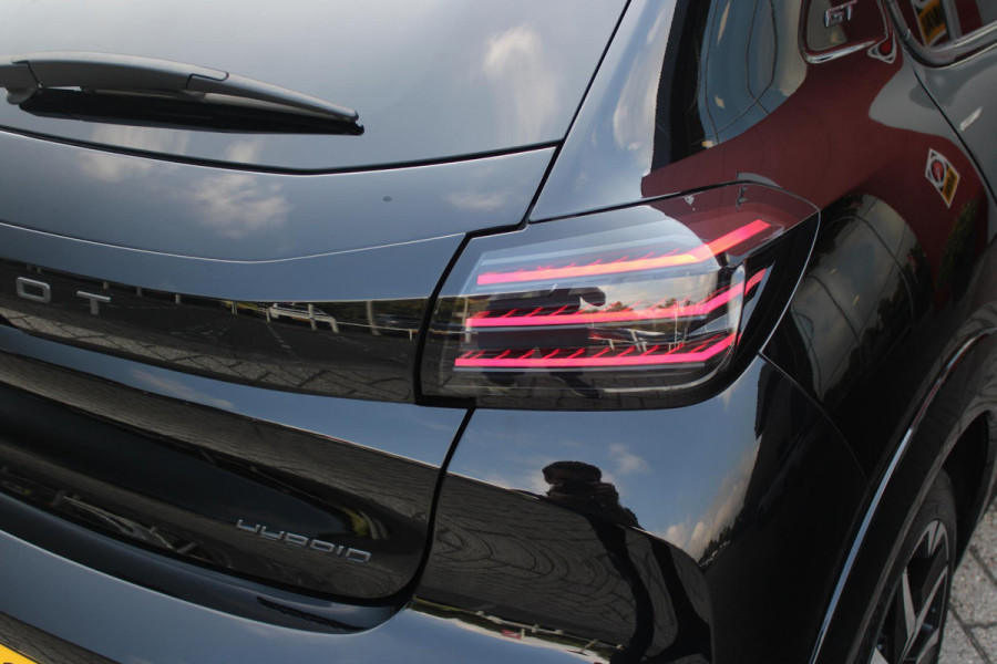 Peugeot 208 1.2 Hybrid 145PK AUTOMAAT GT | CAMERA VOOR + ACHTER | NAVIGATIE | DRAADLOZE APPLE CARPLAY/ANDROID AUTO | FULL LED KOPLAMPEN | LICHTMETALEN VELGEN 17" | DODEHOEK DETECTIE | DRAADLOZE TELEFOONLADER | KEYLESS ENTRY/START | DAB+ RADIO | ADAPTIVE CRUISE CONTROL | CLIMATE CONTROL |
