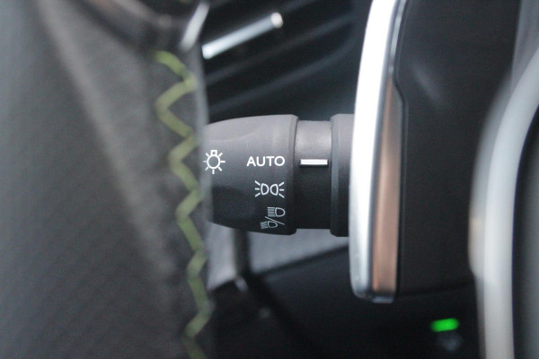 Peugeot 208 1.2 Hybrid 145PK AUTOMAAT GT | CAMERA VOOR + ACHTER | NAVIGATIE | DRAADLOZE APPLE CARPLAY/ANDROID AUTO | FULL LED KOPLAMPEN | LICHTMETALEN VELGEN 17" | DODEHOEK DETECTIE | DRAADLOZE TELEFOONLADER | KEYLESS ENTRY/START | DAB+ RADIO | ADAPTIVE CRUISE CONTROL | CLIMATE CONTROL |