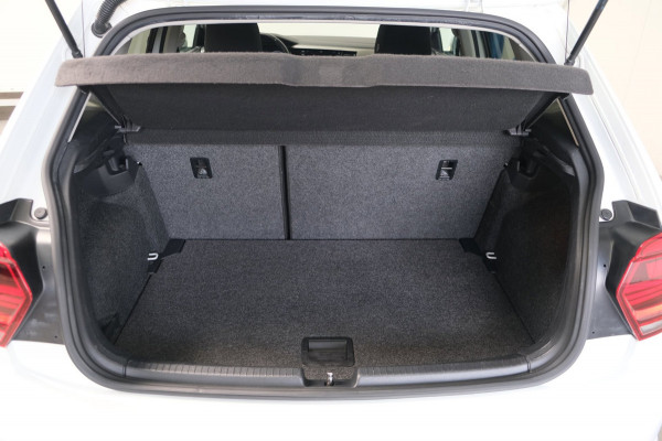 Volkswagen Polo 1.0 TSI Comfortline - N.A.P. Airco, Cruise, PDC, Navi, Carplay.