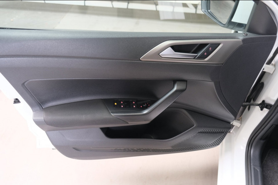 Volkswagen Polo 1.0 TSI Comfortline - N.A.P. Airco, Cruise, PDC, Navi, Carplay.