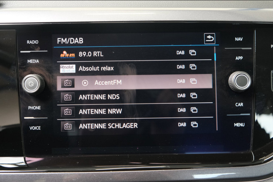 Volkswagen Polo 1.0 TSI Highline Business R-Line - N.A.P. Airco, Cruise, Carplay, Navi, PDC.