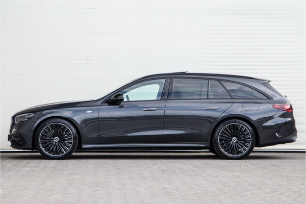 Mercedes-Benz E-Klasse Estate 300 e AMG Premium, Hyperscreen, Pano, Nightpakket, Distronic, 20"