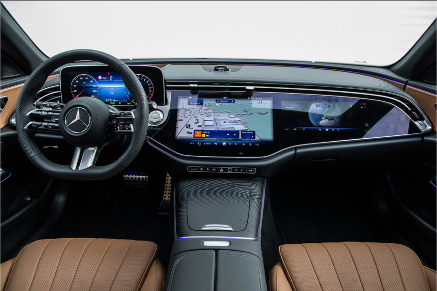 Mercedes-Benz E-Klasse Estate 300 e AMG Premium, Hyperscreen, Pano, Nightpakket, Distronic, 20"