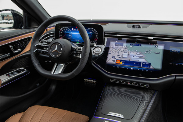 Mercedes-Benz E-Klasse Estate 300 e AMG Premium, Hyperscreen, Pano, Nightpakket, Distronic, 20"