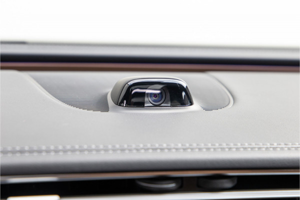 Mercedes-Benz E-Klasse Estate 300 e AMG Premium, Hyperscreen, Pano, Nightpakket, Distronic, 20"