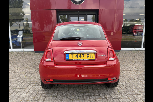 Fiat 500 1.0 Hybrid Club | Parkeersensoren | Apple/Android CarPlay | Licht/Regen Sensor