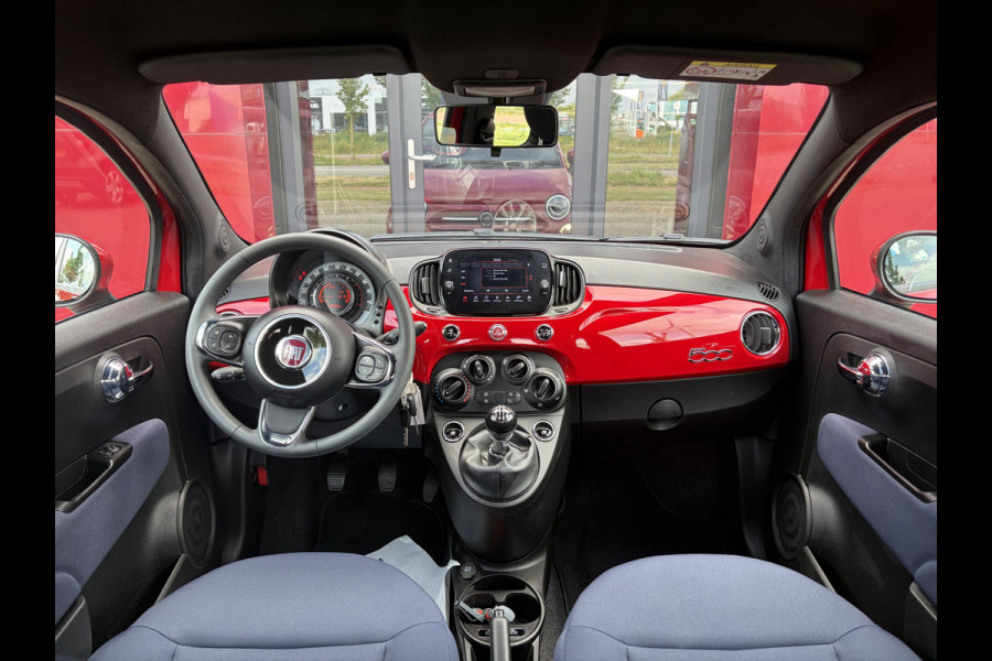 Fiat 500 1.0 Hybrid Club | Parkeersensoren | Apple/Android CarPlay | Licht/Regen Sensor