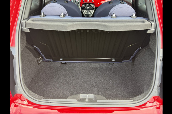Fiat 500 1.0 Hybrid Club | Parkeersensoren | Apple/Android CarPlay | Licht/Regen Sensor