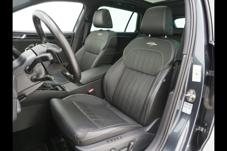 Škoda Superb Combi 1.4 TSI iV Laurin & Klement | Panoramadak | Leder | Trekhaak | Massage | Camera | Keyless | Canton | Carplay