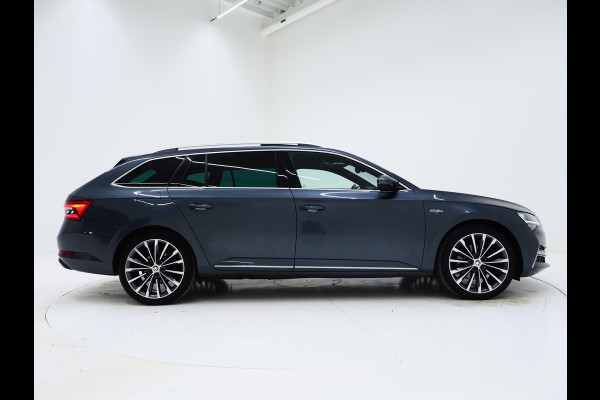 Škoda Superb Combi 1.4 TSI iV Laurin & Klement | Panoramadak | Leder | Trekhaak | Massage | Camera | Keyless | Canton | Carplay