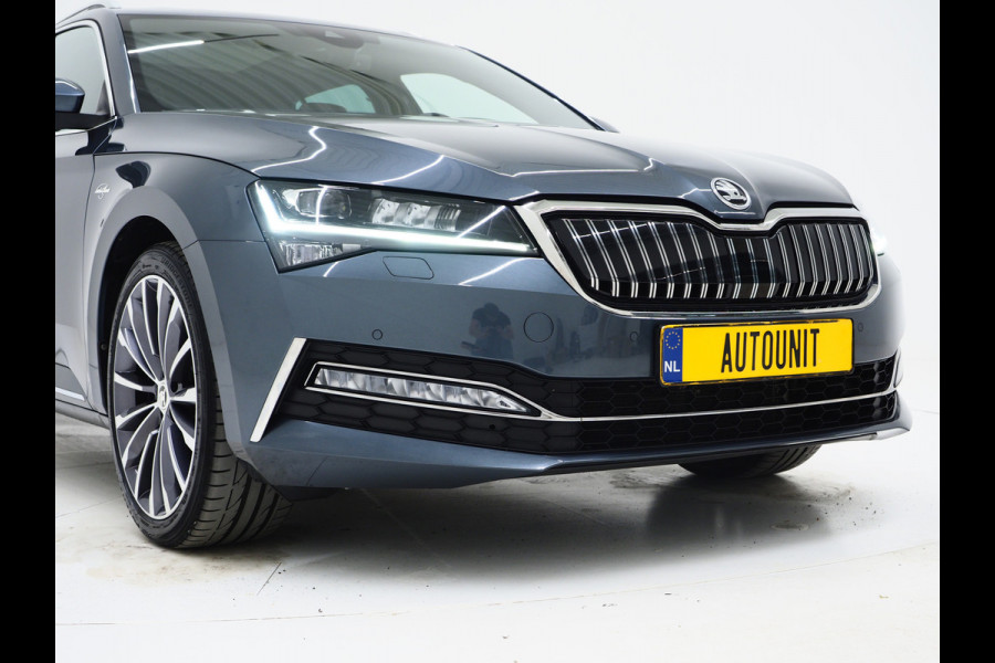 Škoda Superb Combi 1.4 TSI iV Laurin & Klement | Panoramadak | Leder | Trekhaak | Massage | Camera | Keyless | Canton | Carplay