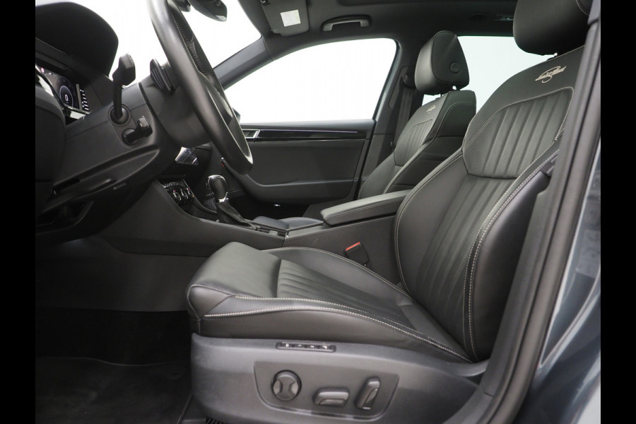 Škoda Superb Combi 1.4 TSI iV Laurin & Klement | Panoramadak | Leder | Trekhaak | Massage | Camera | Keyless | Canton | Carplay