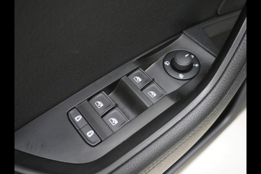 Škoda Superb Combi 1.4 TSI iV Laurin & Klement | Panoramadak | Leder | Trekhaak | Massage | Camera | Keyless | Canton | Carplay