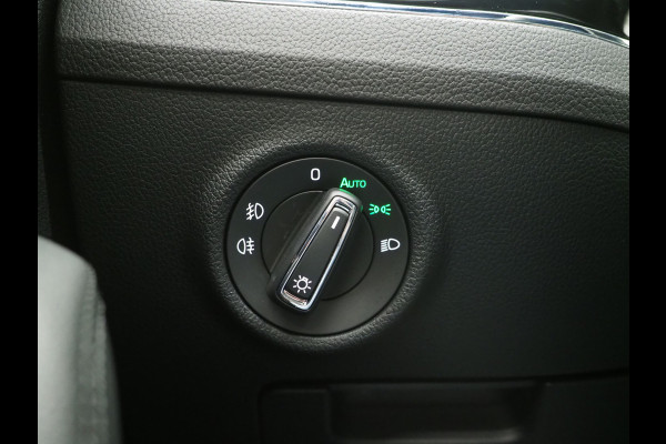 Škoda Superb Combi 1.4 TSI iV Laurin & Klement | Panoramadak | Leder | Trekhaak | Massage | Camera | Keyless | Canton | Carplay