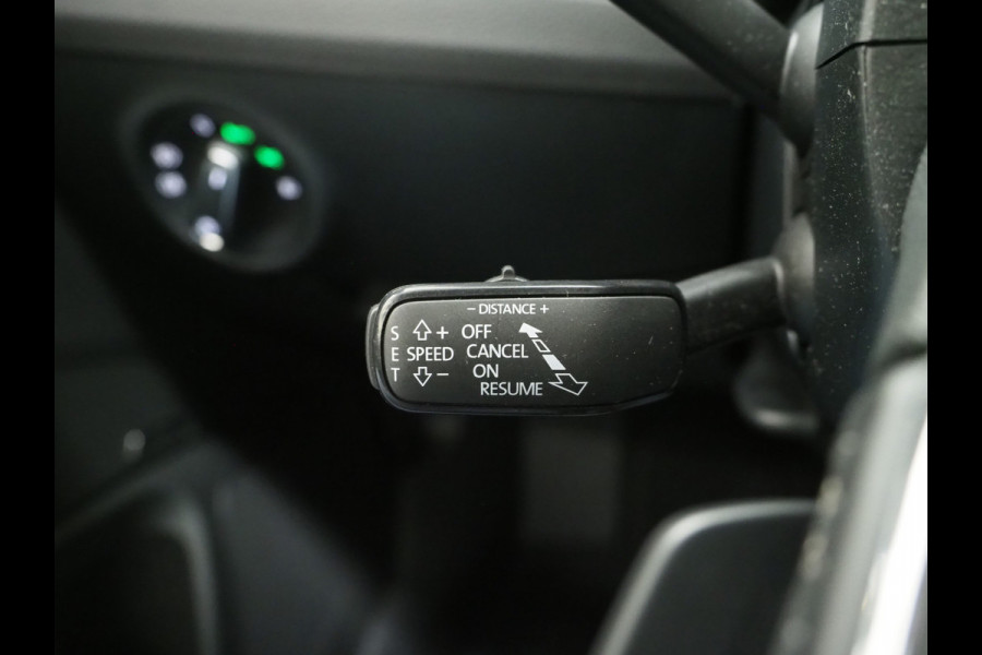 Škoda Superb Combi 1.4 TSI iV Laurin & Klement | Panoramadak | Leder | Trekhaak | Massage | Camera | Keyless | Canton | Carplay