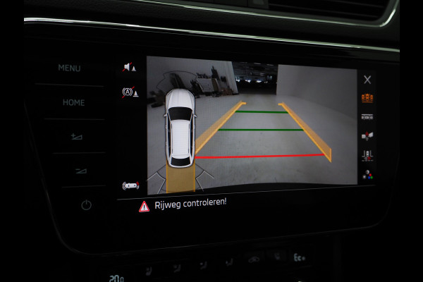 Škoda Superb Combi 1.4 TSI iV Laurin & Klement | Panoramadak | Leder | Trekhaak | Massage | Camera | Keyless | Canton | Carplay