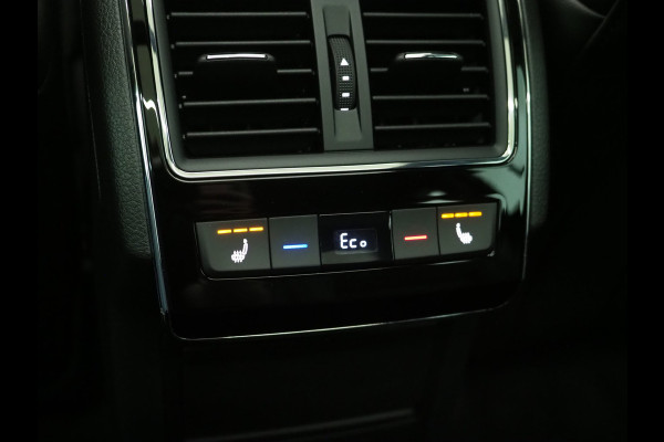Škoda Superb Combi 1.4 TSI iV Laurin & Klement | Panoramadak | Leder | Trekhaak | Massage | Camera | Keyless | Canton | Carplay